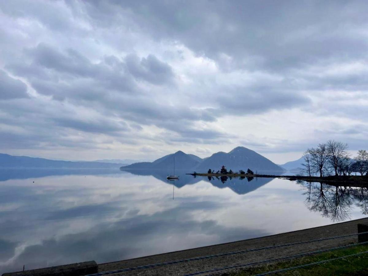 Yellow House By Lake Toya Toyako ภายนอก รูปภาพ