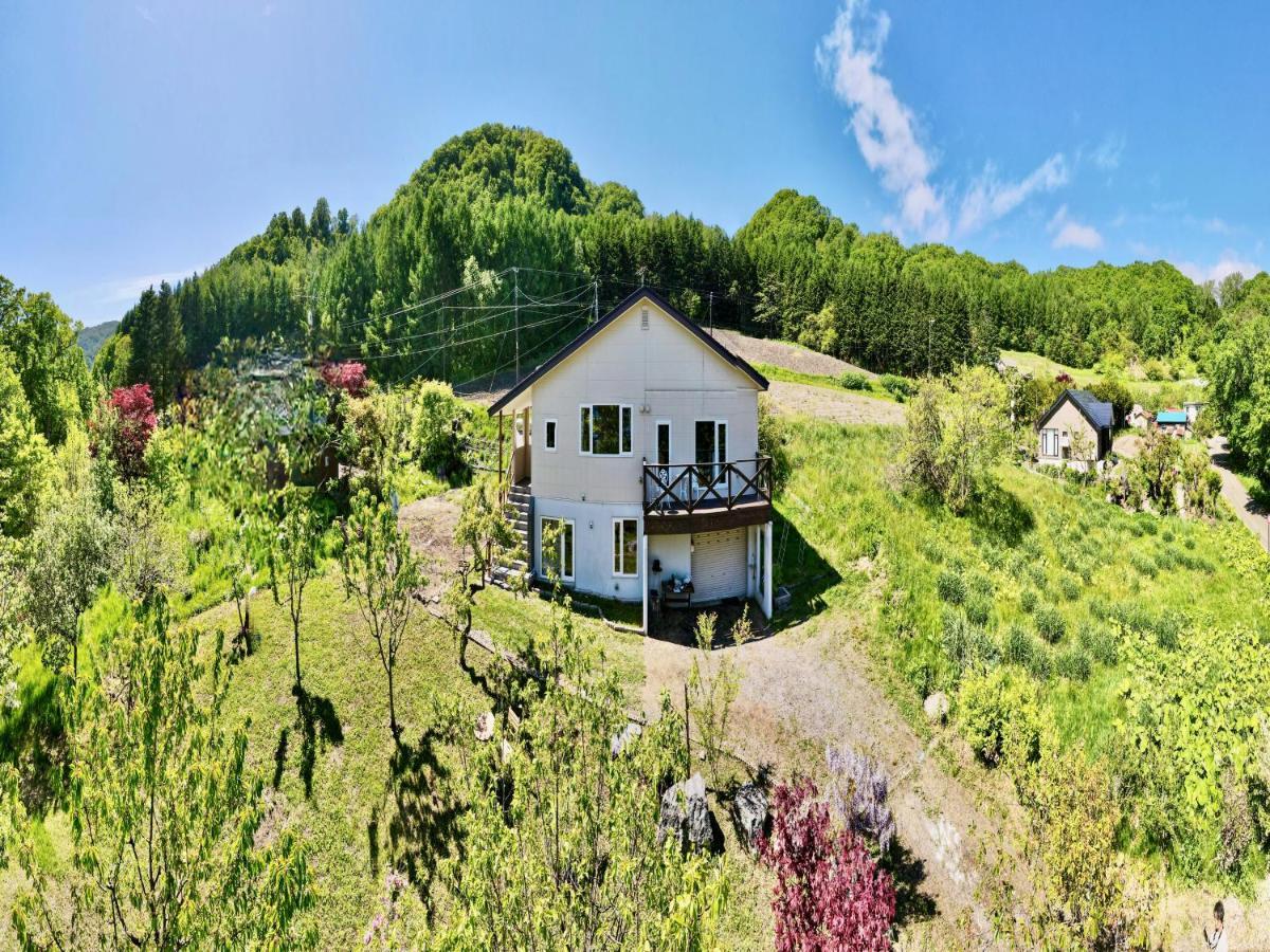 Yellow House By Lake Toya Toyako ภายนอก รูปภาพ